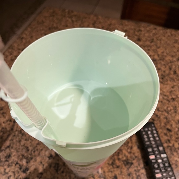 Cup - Picture 2 of 3